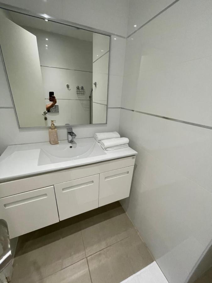 Villa White-Design Ейлат Екстериор снимка