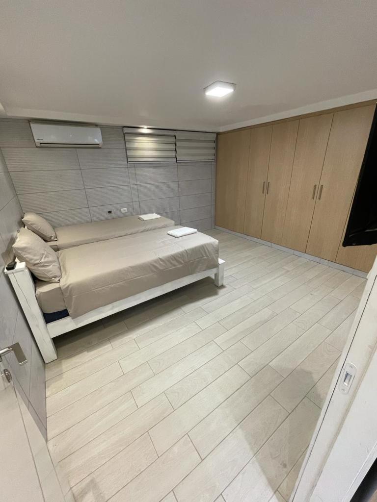 Villa White-Design Ейлат Екстериор снимка